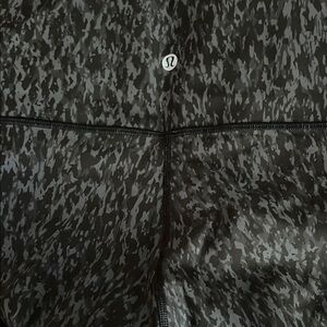 Lululemon Black and Gray Patterned Leggings